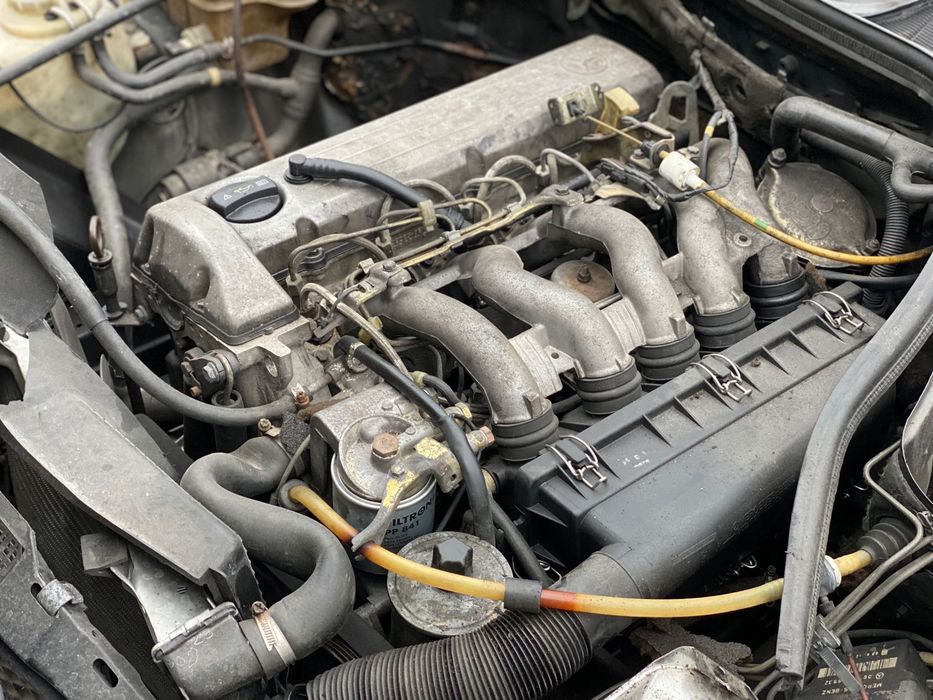 PEÇAS Mercedes W124 250D