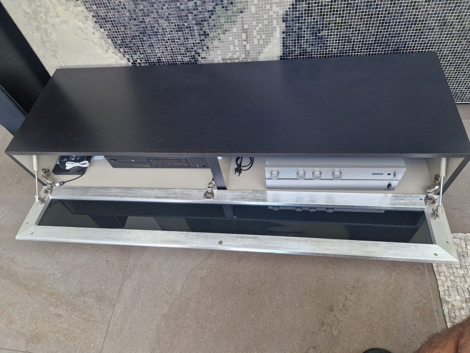 VENDO Móvel TV/HI-FI BO CONCEPT