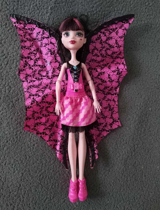 Кукла Monster High «Дракулаура: Летучая мышь» MATTEL