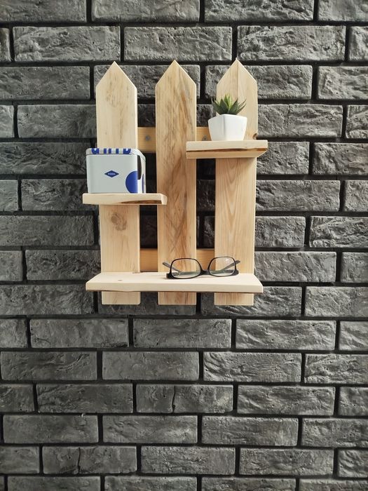 Półka wisząca drewniana