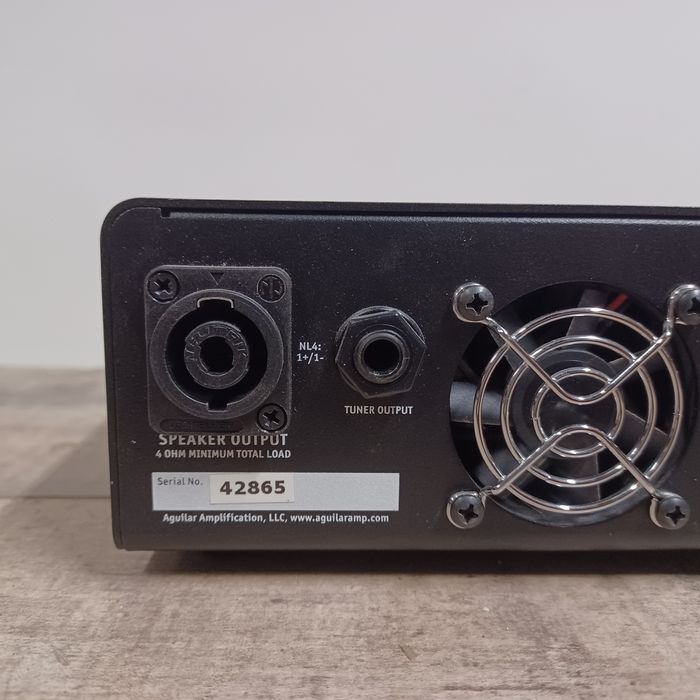 Aguilar Tone Hammer TH350 lekki wzmacniacz basowy