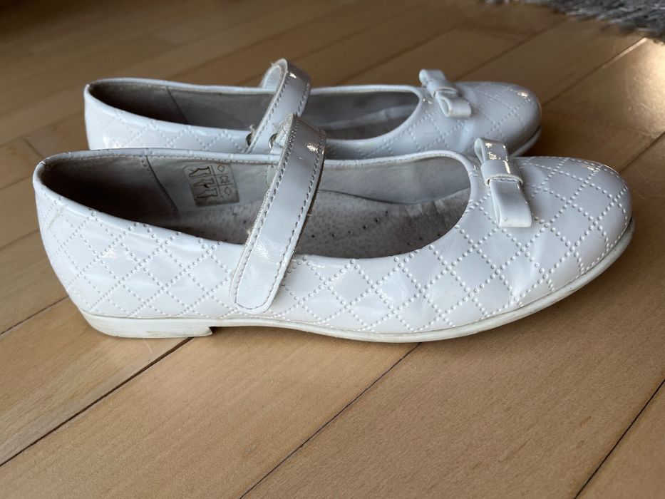 Buty dziewczęce komunijne rozm. 35 Kornecki