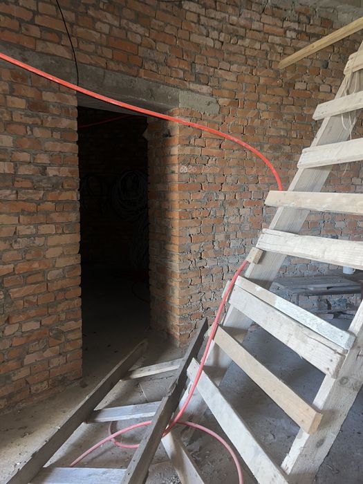 Двухэтажный дом в Санжейке