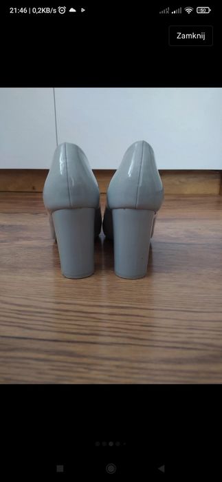 Szare buty na obcasie