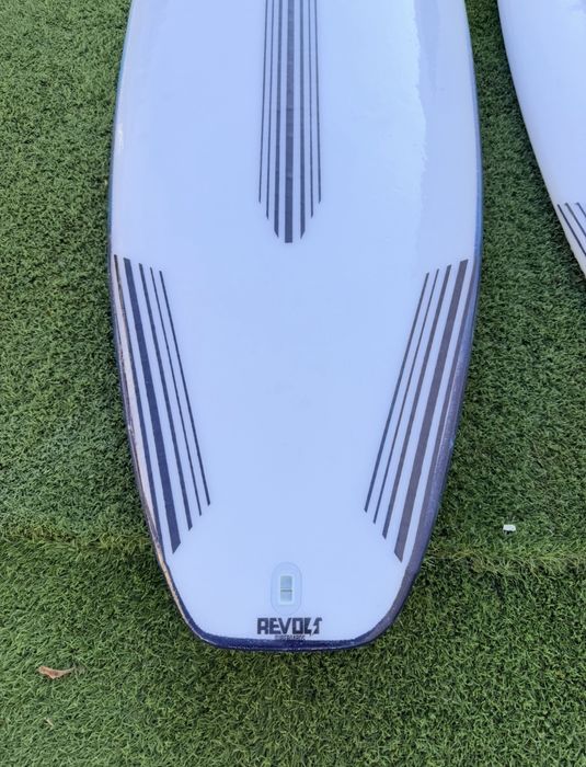 Prancja de surf nova 5’11 32L epoxy