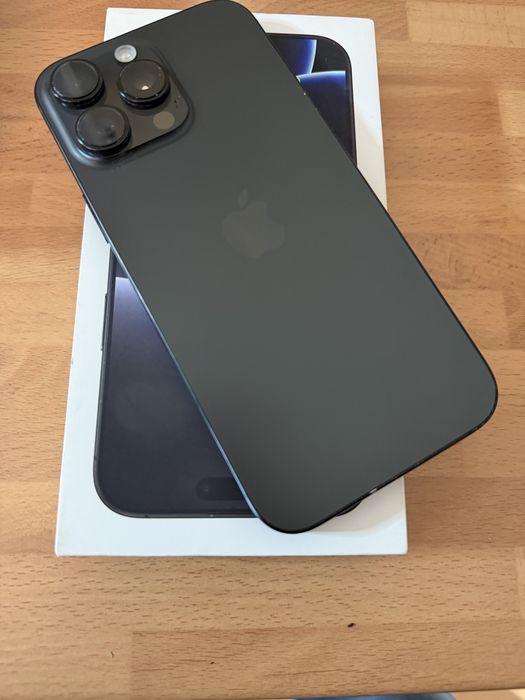 Iphone 16 pro max versao 256gb desbloqueado(ACEITO RETOMA)