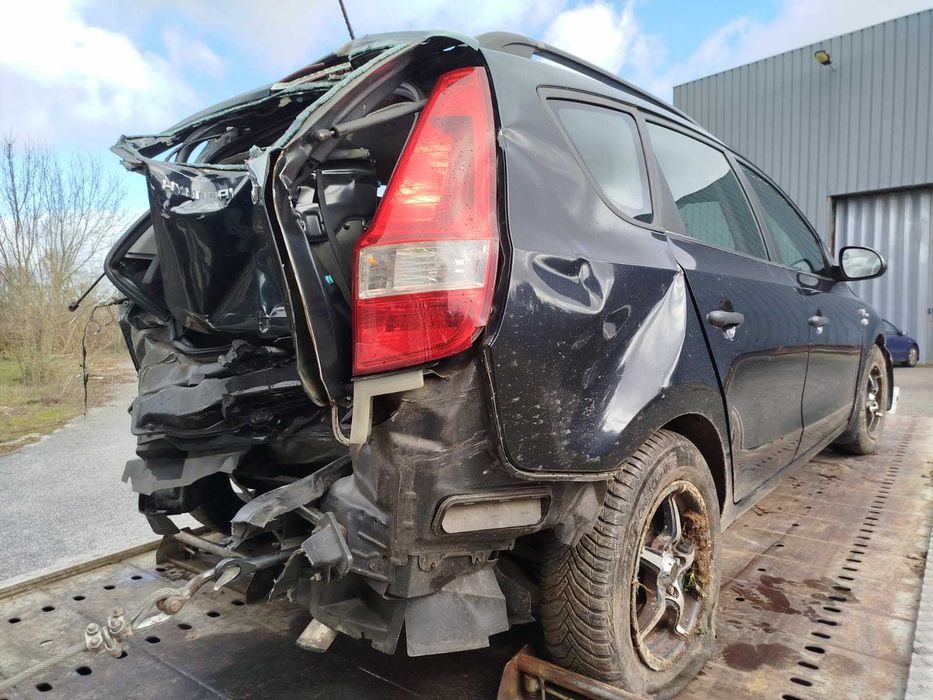 Para peças Hyundai I30 SW 1.6 CRDI ano 2010