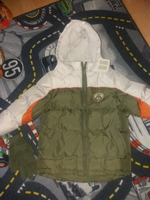 Kurtka zimowa chłopięca 104. Gratis