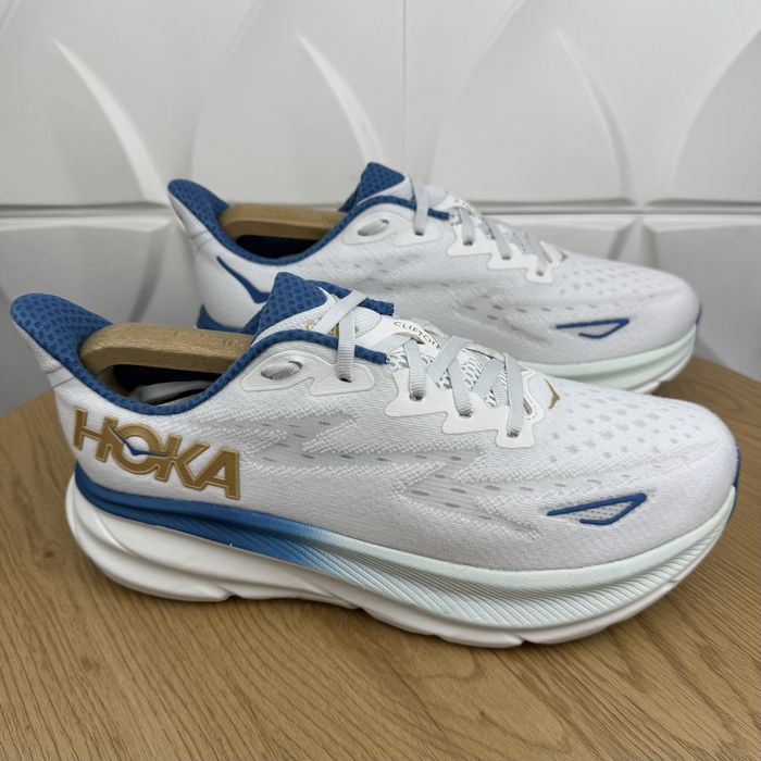 hoka clifton 9 wide - купити чоловічі кросівки - Ціна на OLX.ua