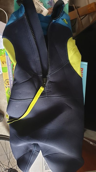 Strój neprenowy doplywania windsurfingu Decathlon raz uzyty