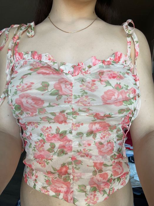 Coquette style crop tops