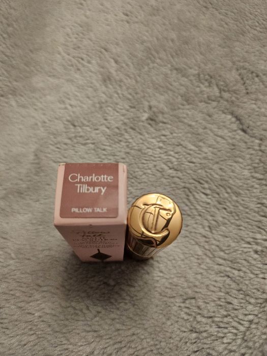Pomadka pilow talk Charlotte Tilbury