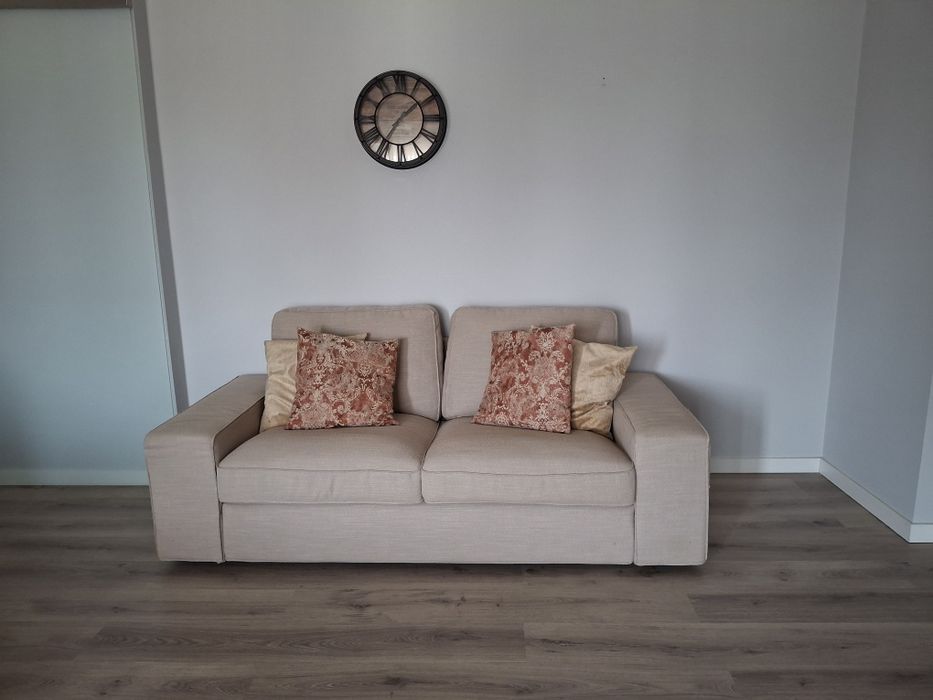 Sofá 2 lugares IKEA Kivik