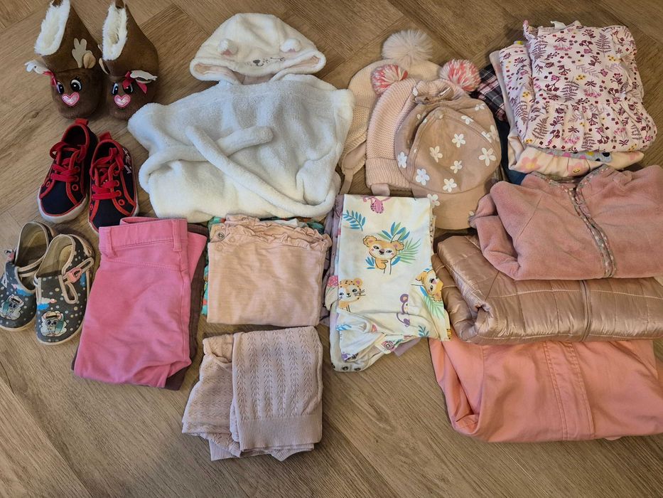 MEGA Paka ubrań dla dziecka,  dziewczynka,  r.80-92 plus zabawki