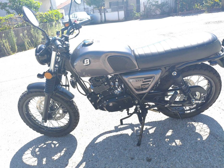 Vendo Mota Bullit Bluroc 125 GS