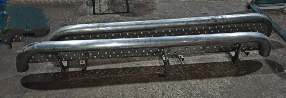 пороги бічні труби підніжки з листом нержавійка на Mitsubishi L200