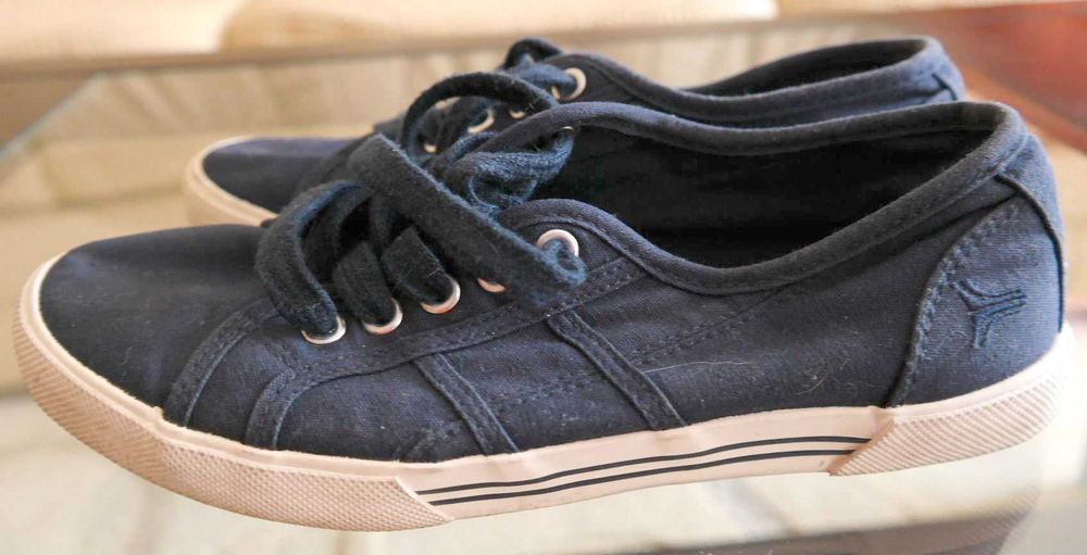 Trampki diverse buty granatowe 38