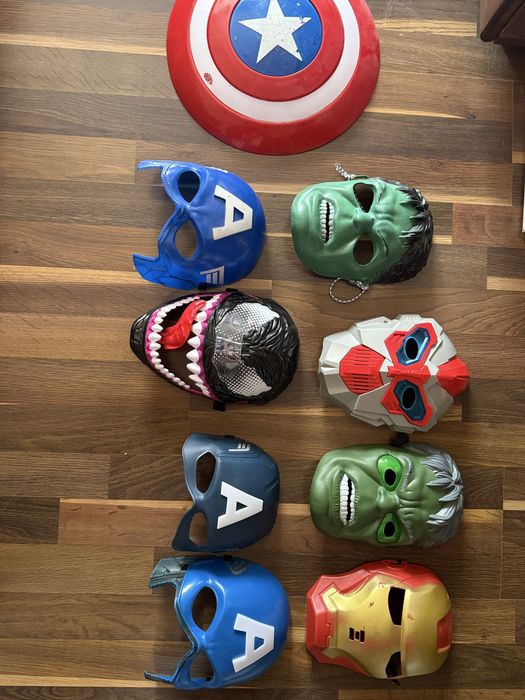 Маски супер героів marvel халк , америка