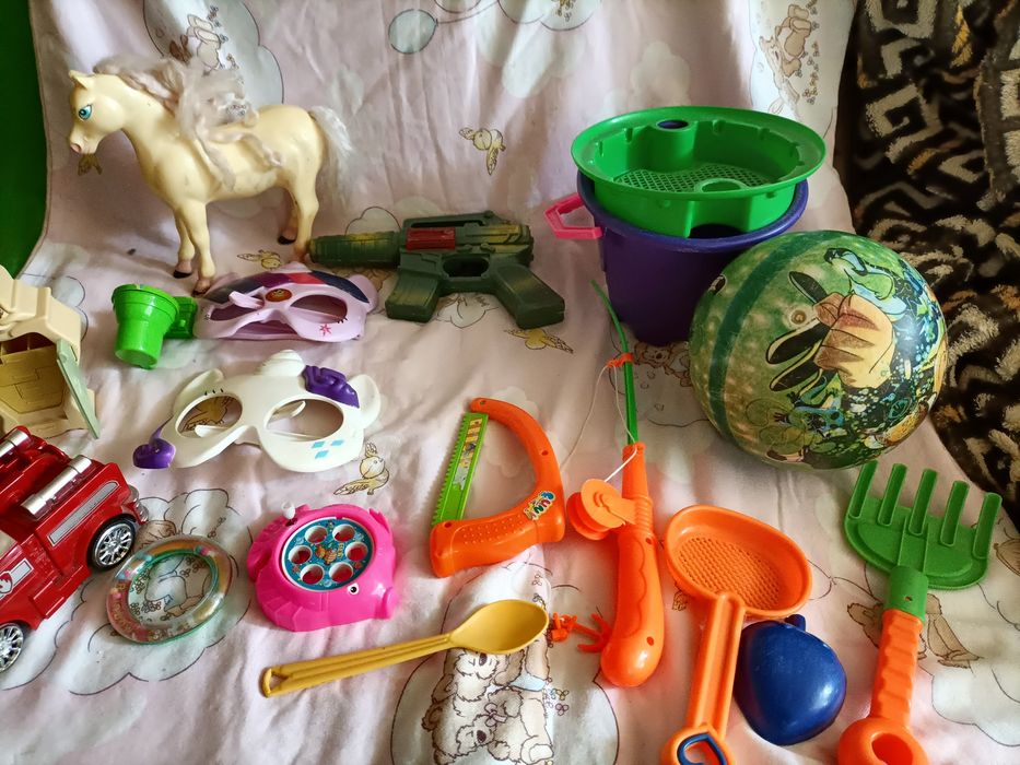 Продам игрушку  для малышей.