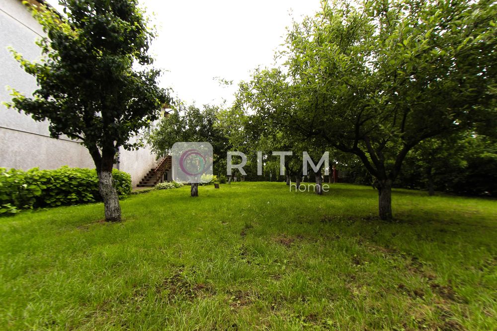 Ексклюзивний будинок садибного типу з розкішною територією с.Тарасове