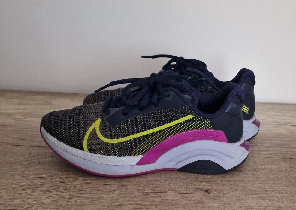 Snakersy sportowe"Nike".