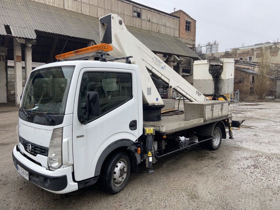 Вишка, Nissan Cabstar