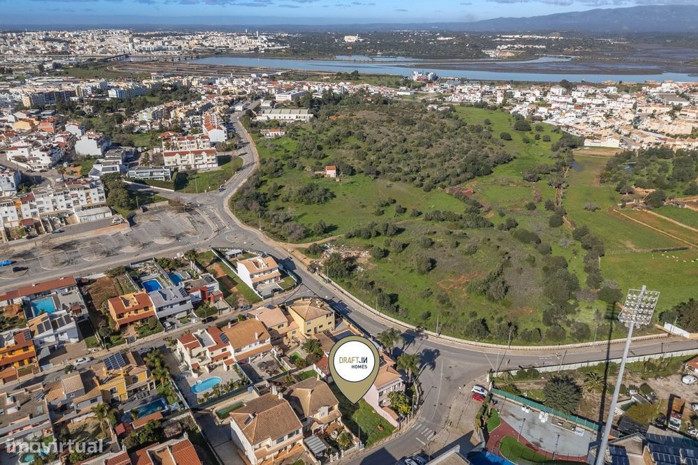 Terreno urbano no Algarve