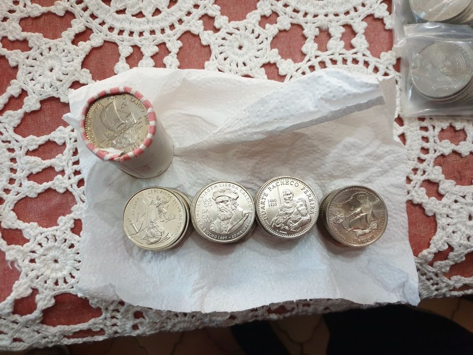 Moedas de 200$ (várias datas)