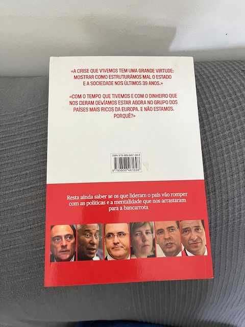Livro Saiam da Frente