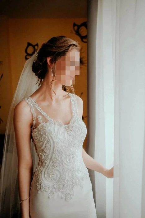 Suknia ślubna ILSACO, syrena, tren, ecru.