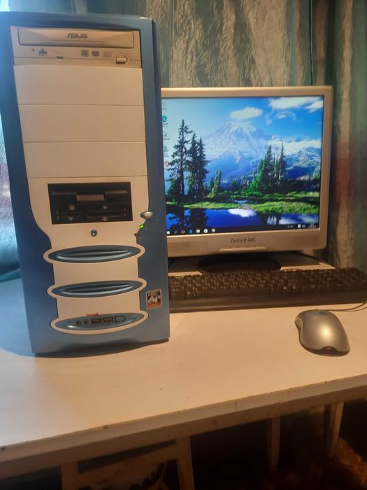 Продаю компʼютер