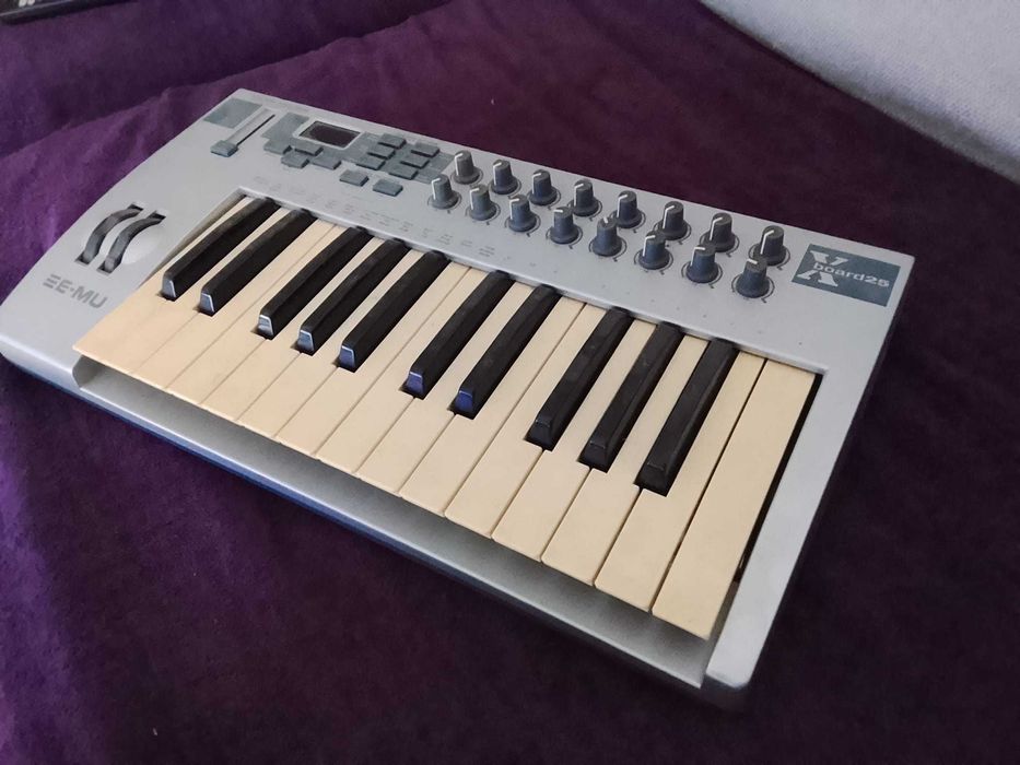 E-MU Xboard25 Midi Keyboard