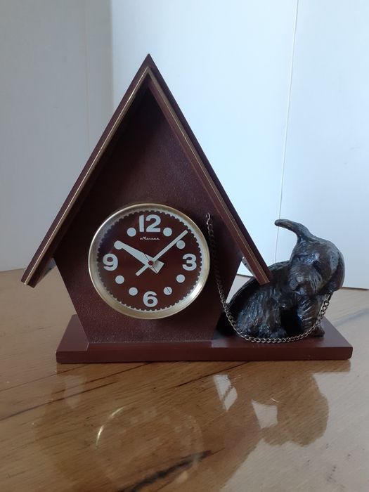 Часы молния "пёс у будки"