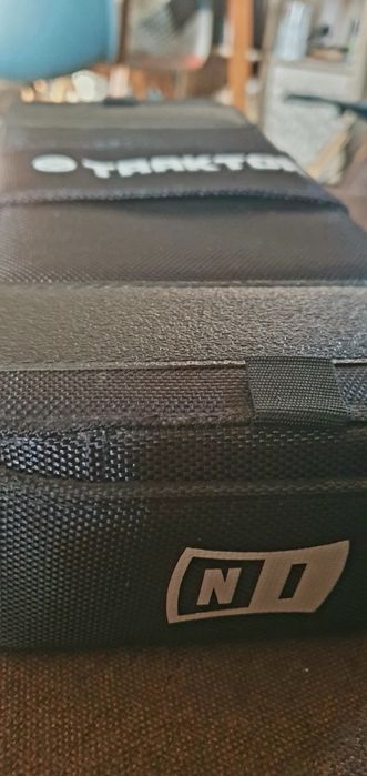 Native Instruments Tracktor Kontrol F1