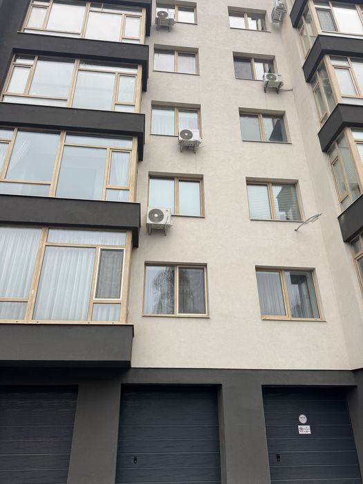 Оренда гаража біля міського парку ЖК Діброва Парк