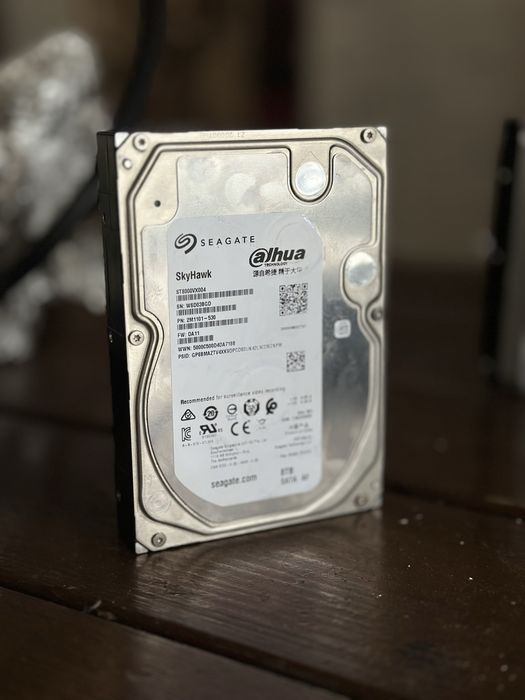 Жёсткий диск Seagate SkyHawk 8TB (SATA)