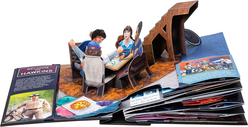 Stranger Things: The Ultimate Pop-Up Book (Reinhart Pop-Up Studio)Дивні справи