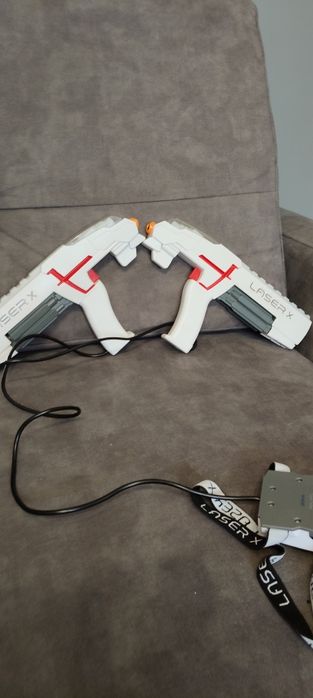 Pistolety laser x