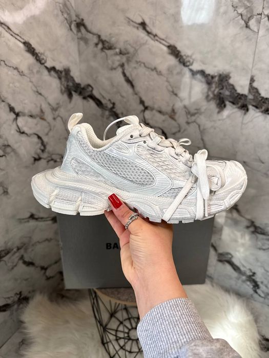 Balenciaga 3XL Dirty White трендові кросівки баленсіага 3хл білі