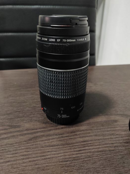 Canon 1300d com extras