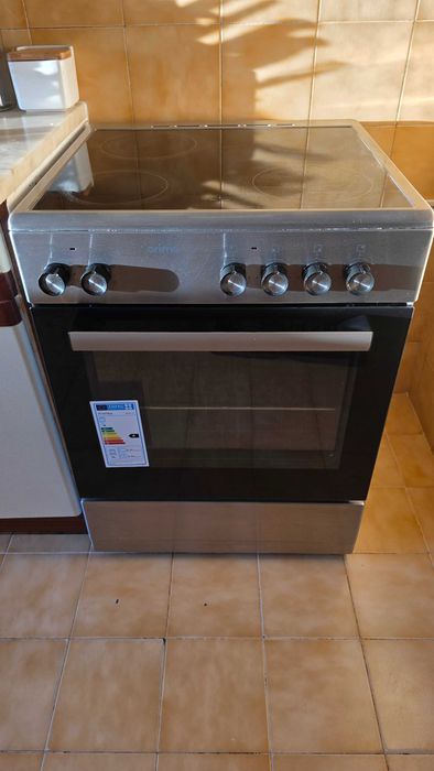 Fogão Vitrocerâmica Orima - Excelente Estado