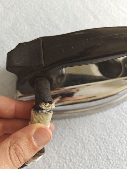 Vintage Irons64298233884162121