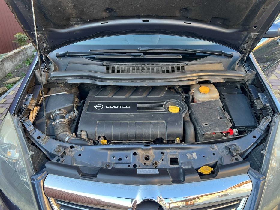 Продам OPEL ZAFIRA 1.9 150к.с 2008 рік