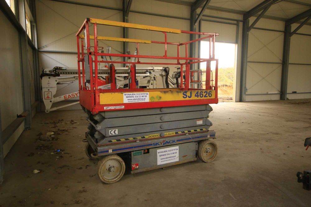 Podnośnik nożycowy 10m sprzedam, fajne koła