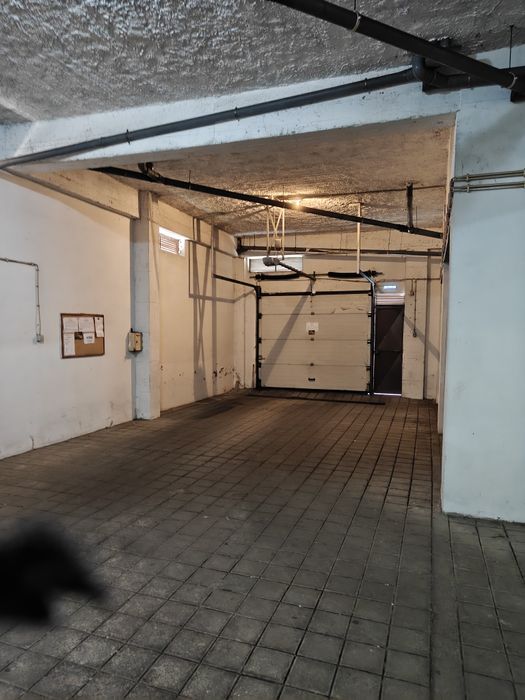 Aluga se Garagem 19 m2 Montijo