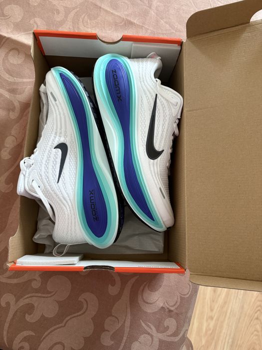 Sapatilhas Nike Vomero Plus Novas (na caixa original)