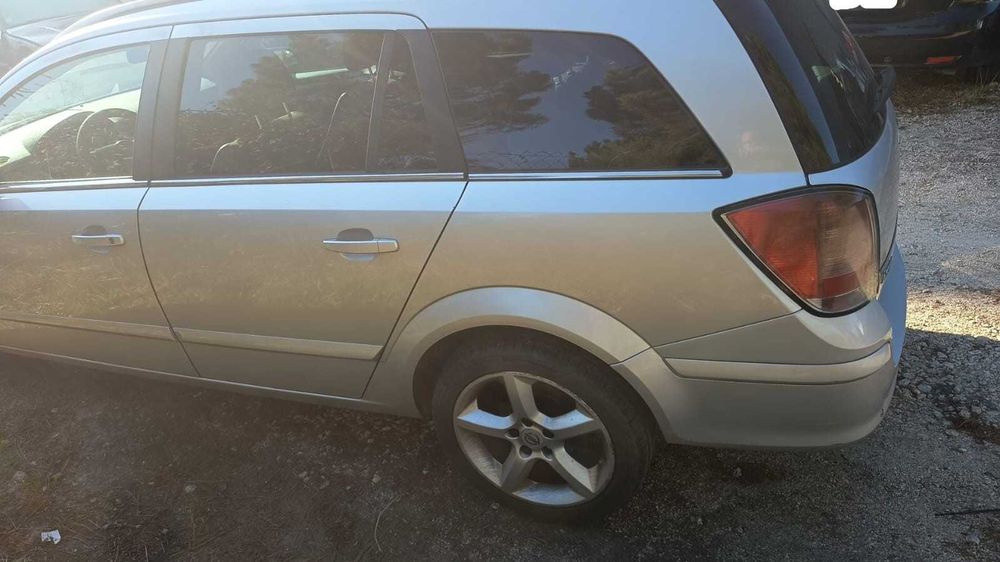 Para peças Opel Astra H SW 1.7CDTI ano 2004