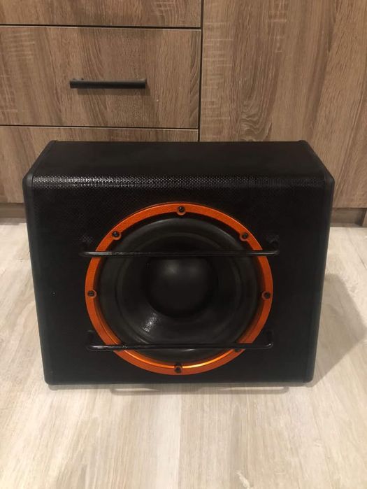 Продам савбуфер  в ідеальному стані