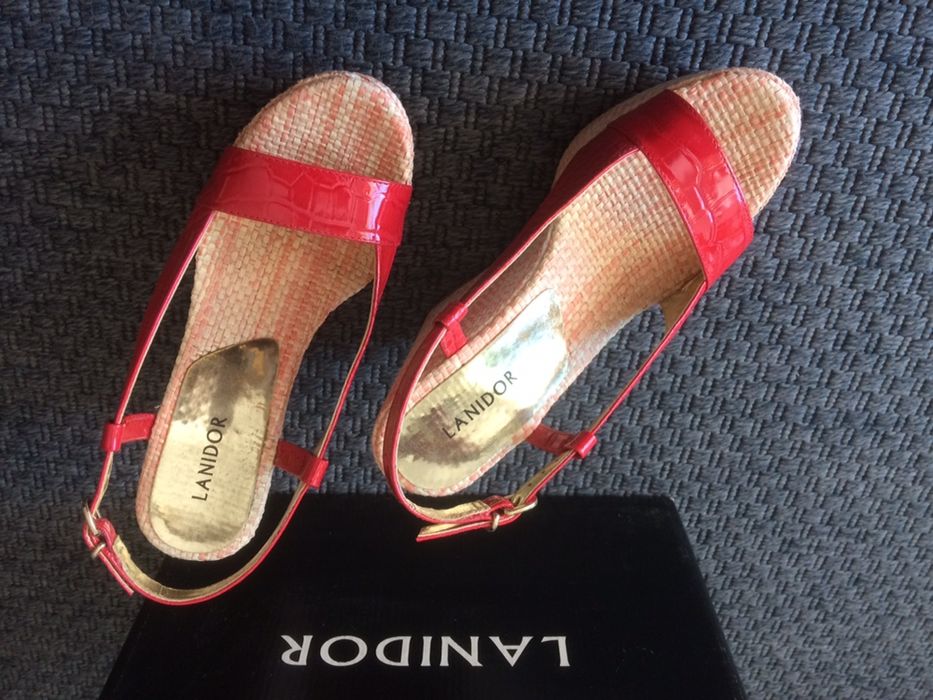 Lanidor Women's Sandals