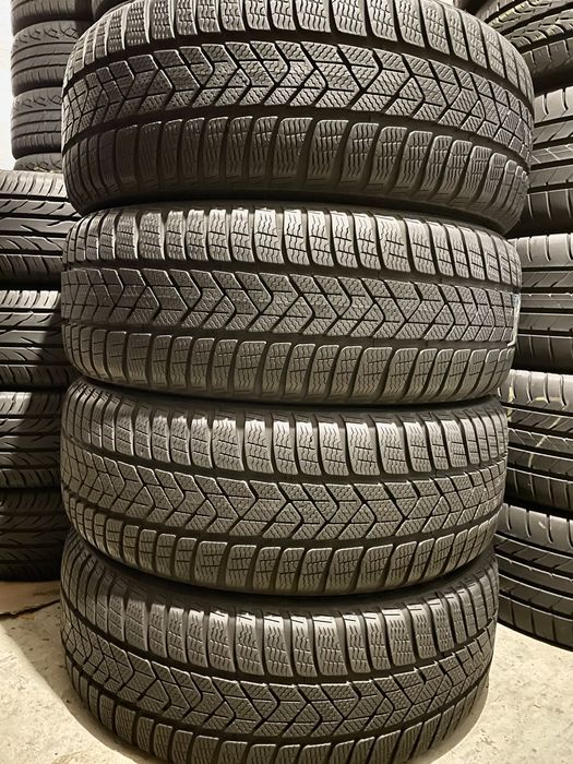 235/45 R18 Pirelli Winter Sottozero 3 98V XL Elect PNCS T0 / 4шт./ 2024 рік./ як нові / Акустік